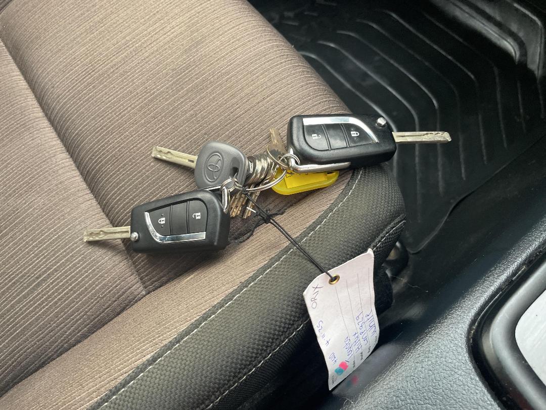 Photo '22' of Toyota Hilux