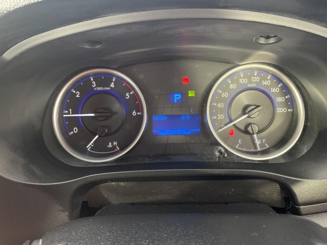 Photo '21' of Toyota Hilux