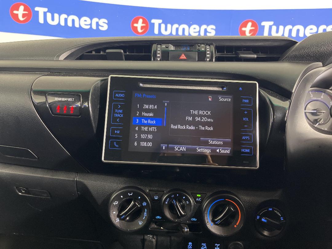 Photo '18' of Toyota Hilux Photo '18' of Toyota Hilux