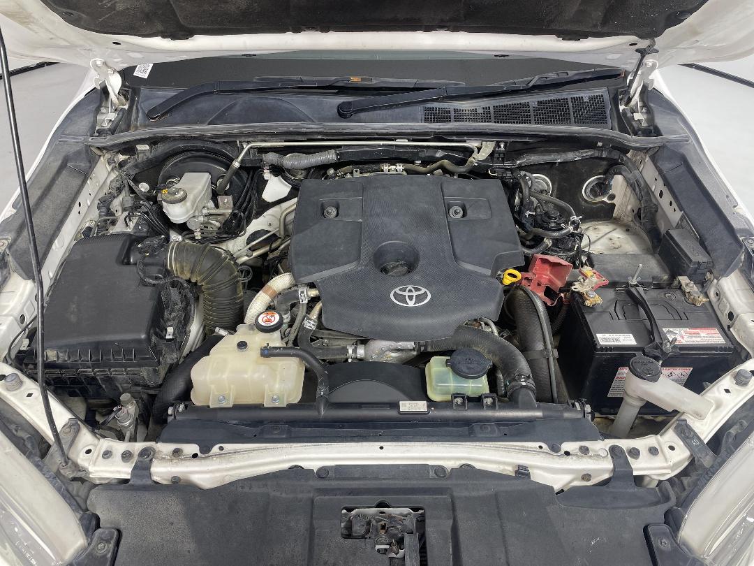 Photo '13' of Toyota Hilux