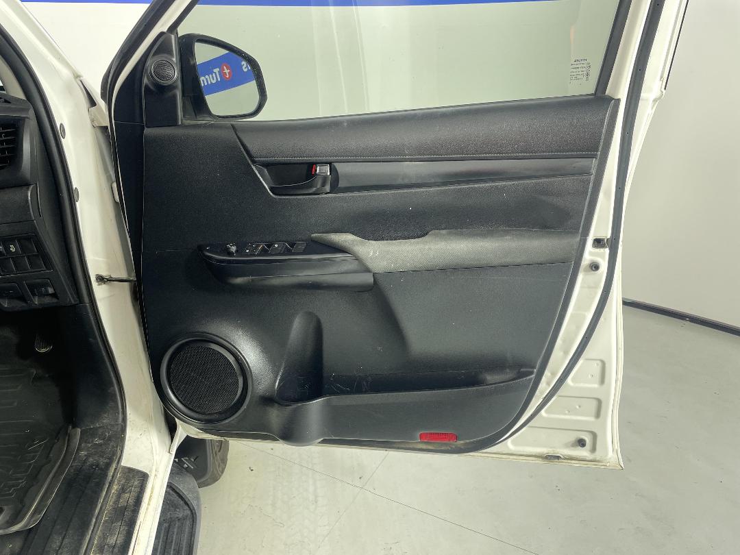 Photo '15' of Toyota Hilux