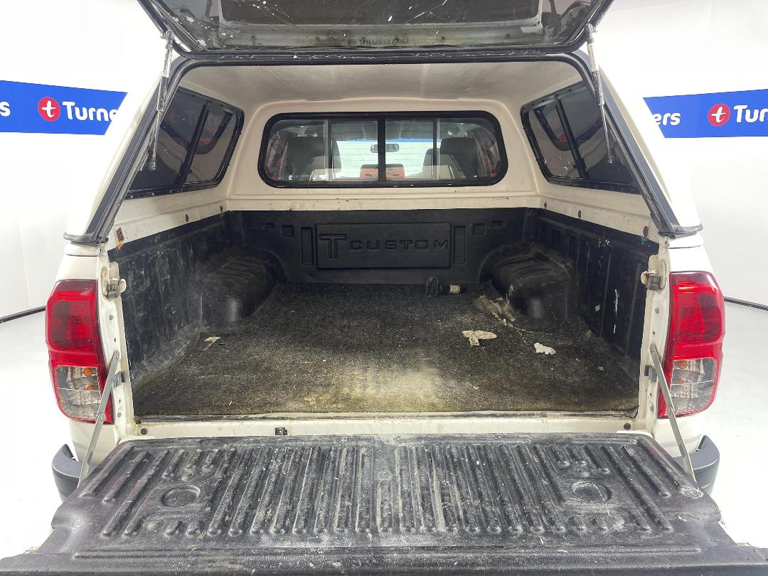 Photo '14' of Toyota Hilux