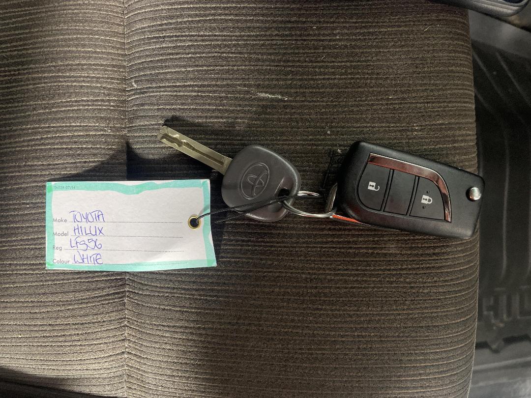 Photo '22' of Toyota Hilux