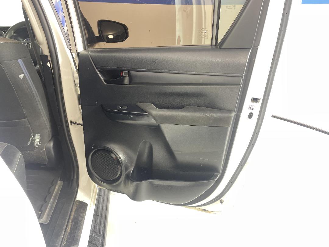 Photo '19' of Toyota Hilux