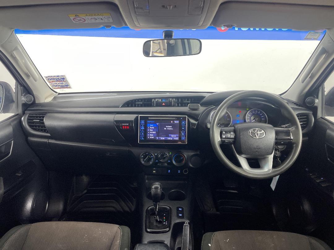 Photo '17' of Toyota Hilux