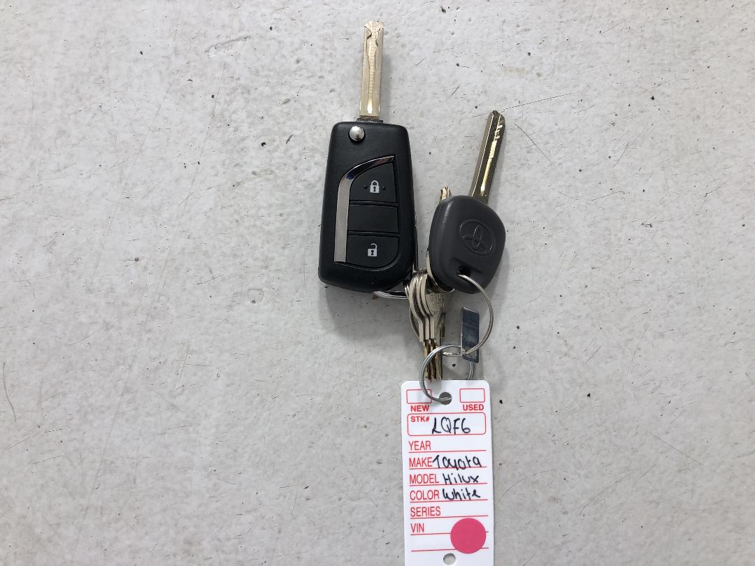 Photo '22' of Toyota Hilux Photo '22' of Toyota Hilux