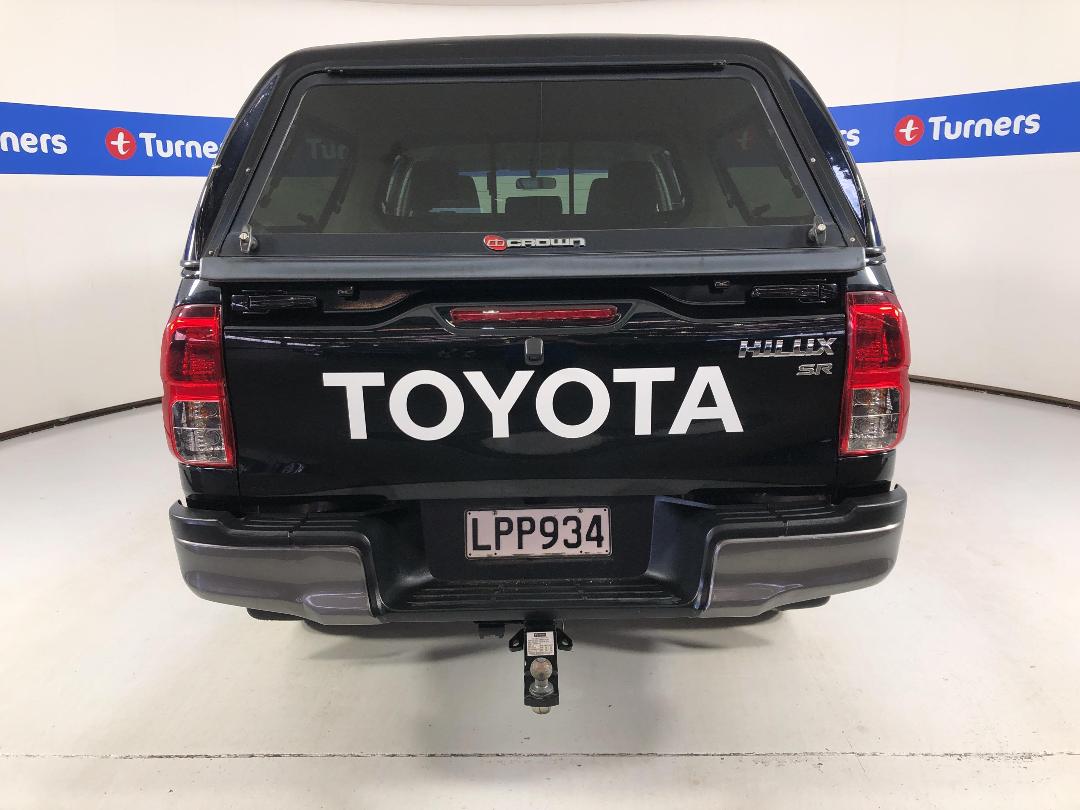 Photo '6' of Toyota Hilux