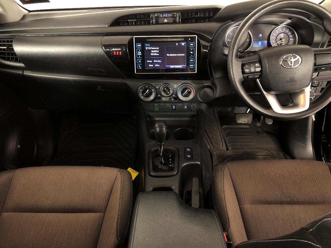 Photo '17' of Toyota Hilux