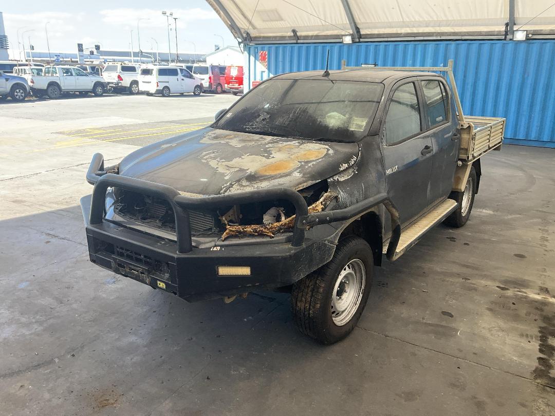 Photo '6' of Toyota Hilux SR TD DC/CC