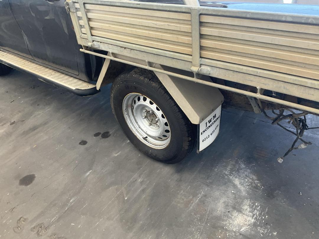 Photo '12' of Toyota Hilux SR TD DC/CC