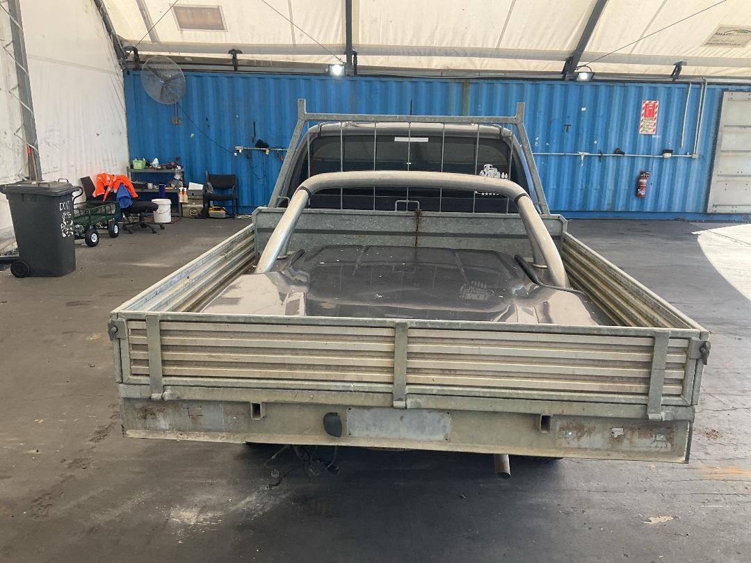 Photo '14' of Toyota Hilux SR TD DC/CC