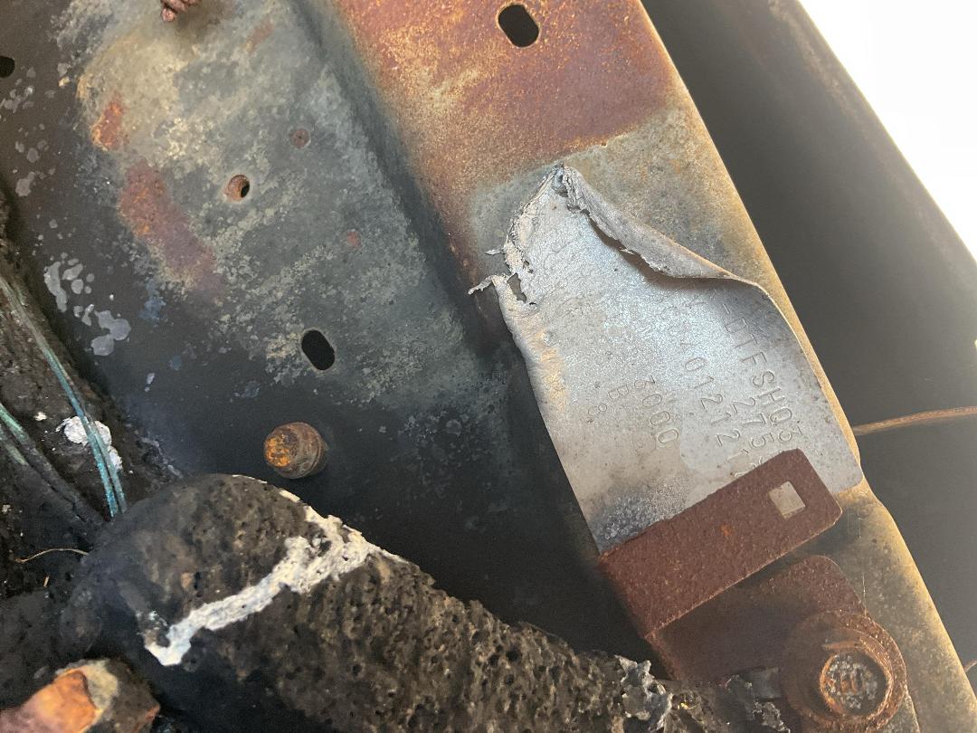 Photo '19' of Toyota Hilux SR TD DC/CC