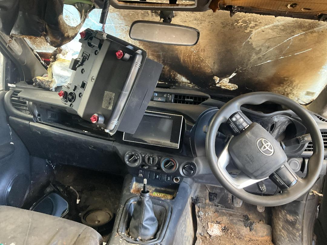 Photo '24' of Toyota Hilux SR TD DC/CC