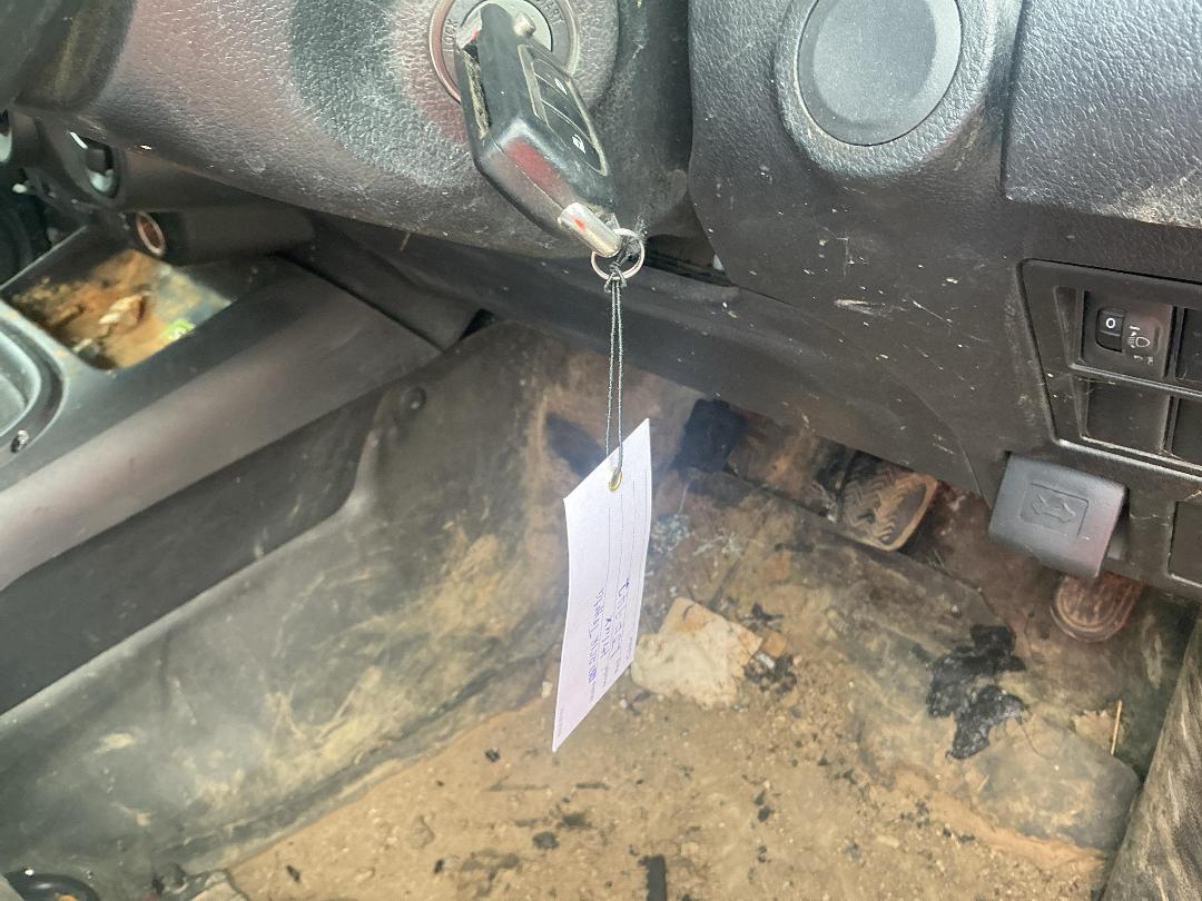 Photo '28' of Toyota Hilux SR TD DC/CC