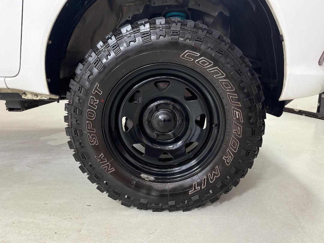 Photo '9' of Toyota Hilux