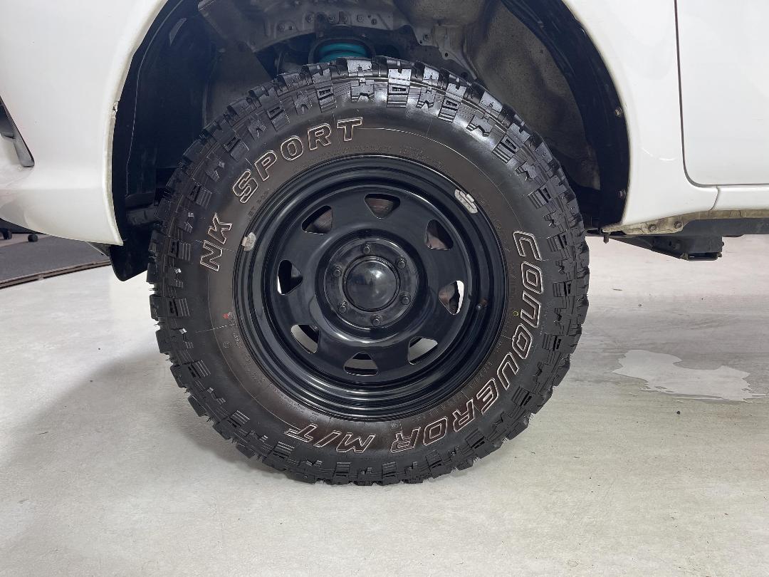 Photo '10' of Toyota Hilux