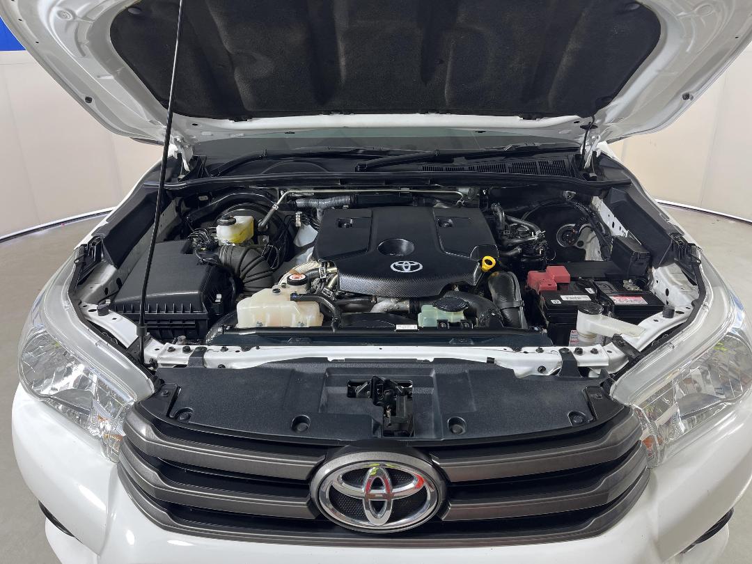 Photo '13' of Toyota Hilux