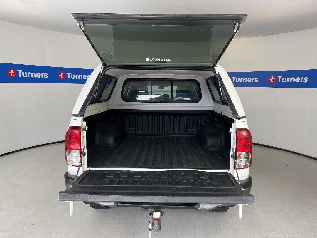 Photo '14' of Toyota Hilux