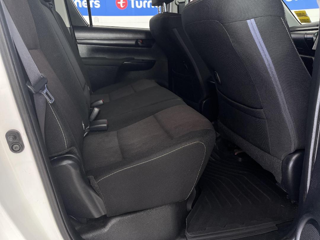 Photo '20' of Toyota Hilux