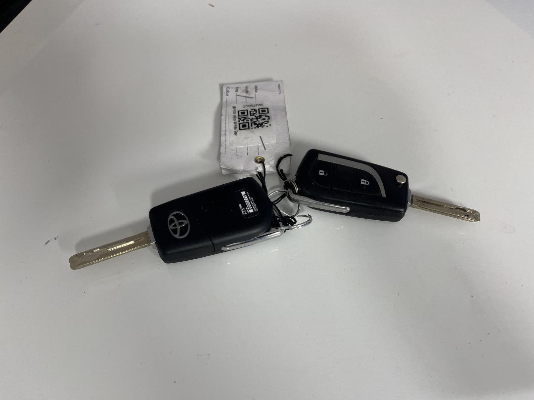 Photo '23' of Toyota Hilux