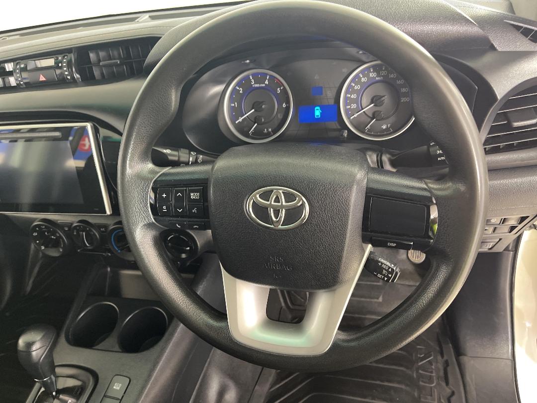 Photo '26' of Toyota Hilux