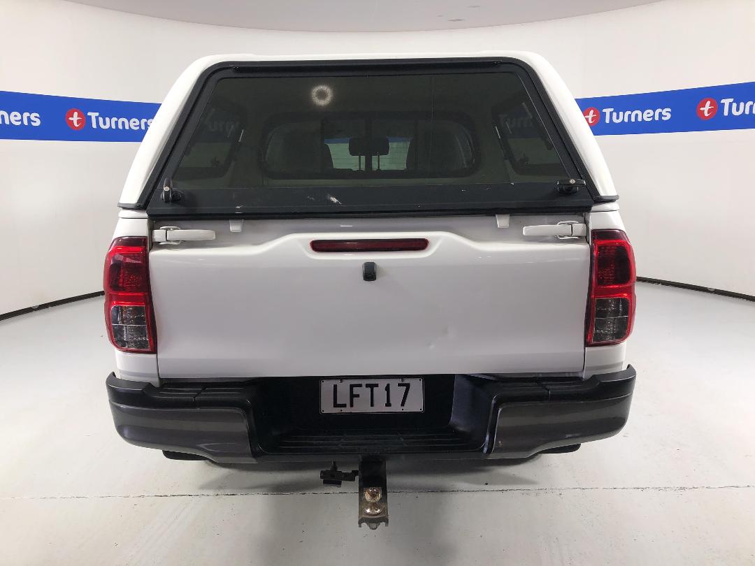 Photo '6' of Toyota Hilux