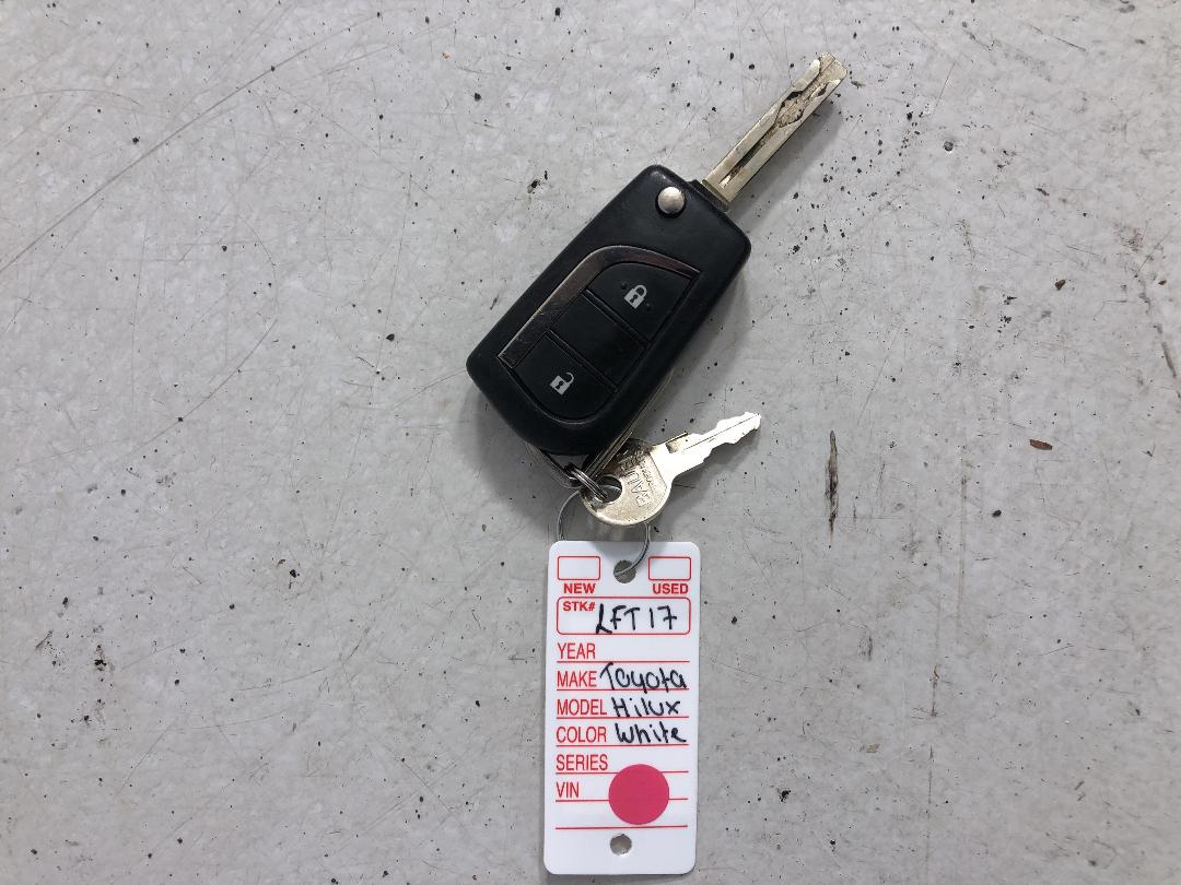 Photo '22' of Toyota Hilux