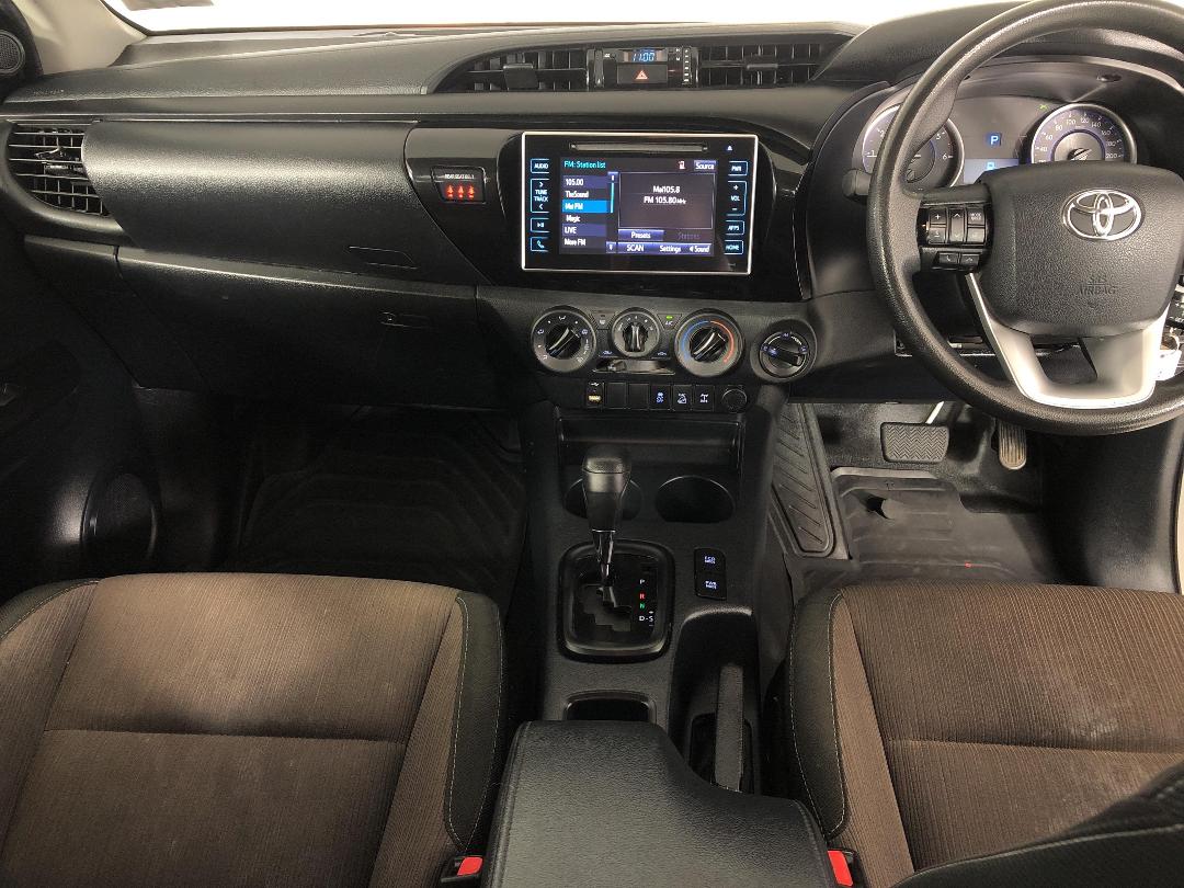 Photo '17' of Toyota Hilux