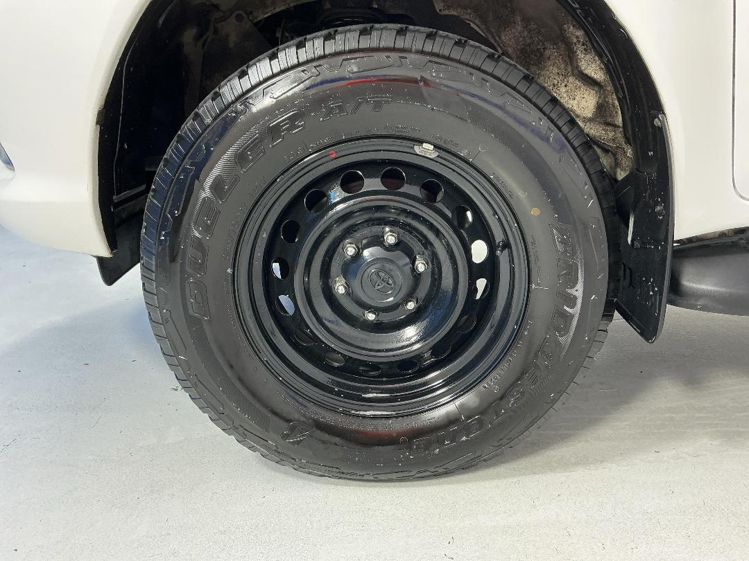 Photo '10' of Toyota Hilux