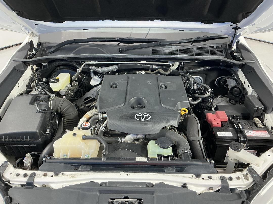 Photo '13' of Toyota Hilux