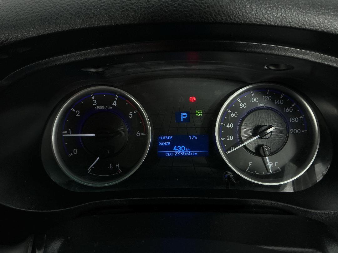 Photo '21' of Toyota Hilux