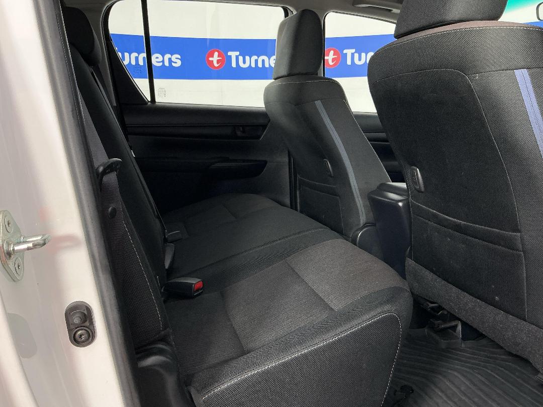 Photo '20' of Toyota Hilux