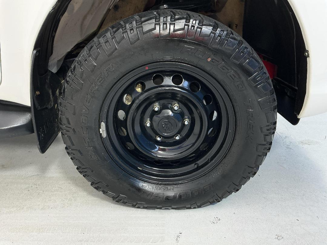 Photo '9' of Toyota Hilux