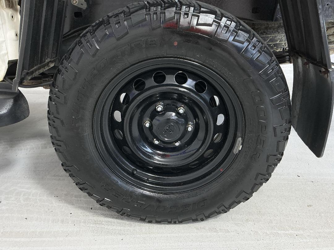 Photo '11' of Toyota Hilux