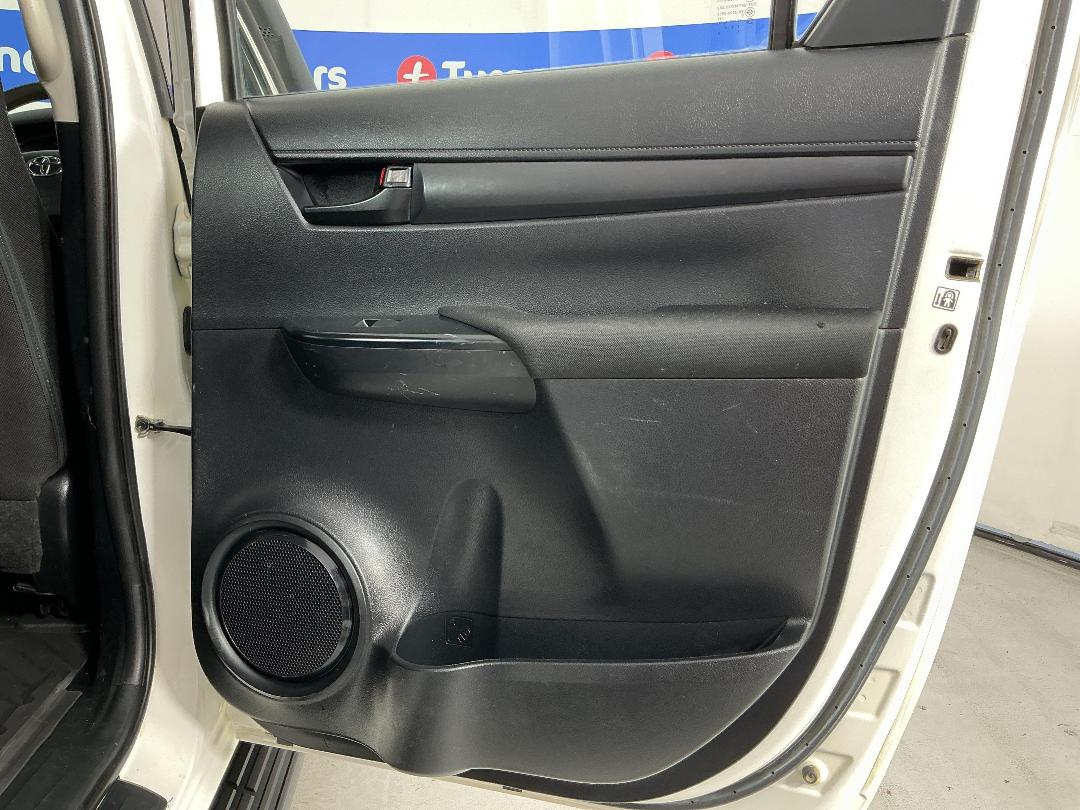 Photo '19' of Toyota Hilux