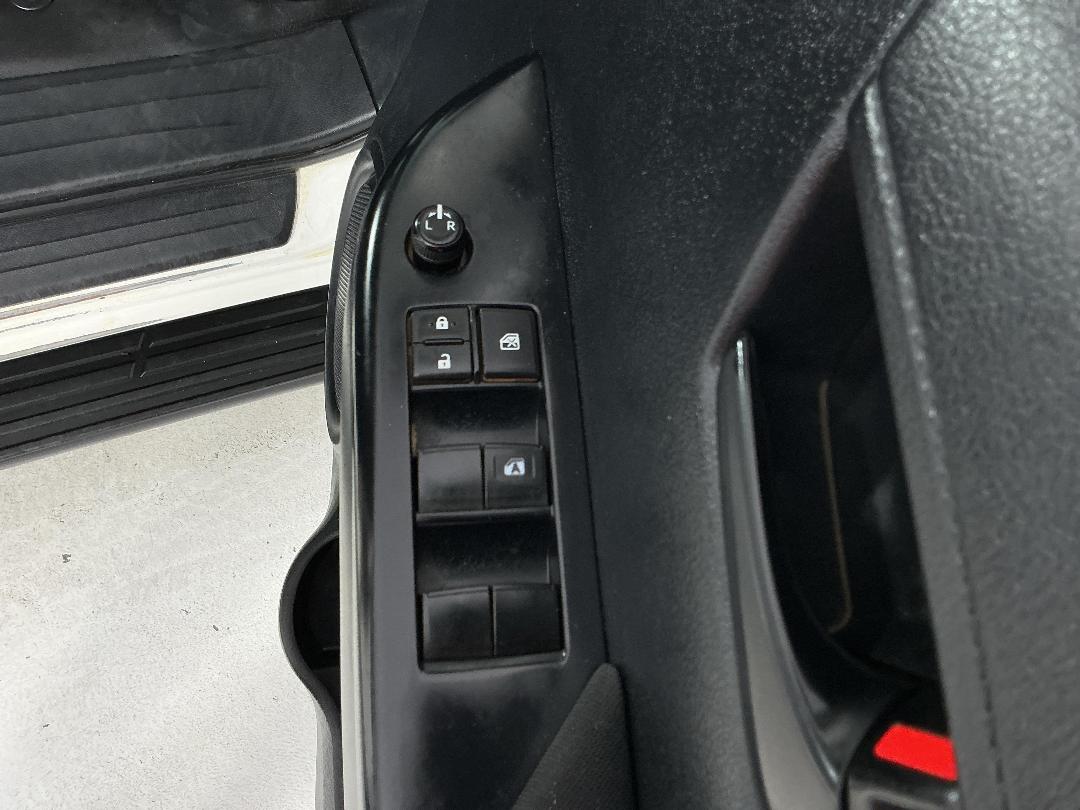 Photo '23' of Toyota Hilux