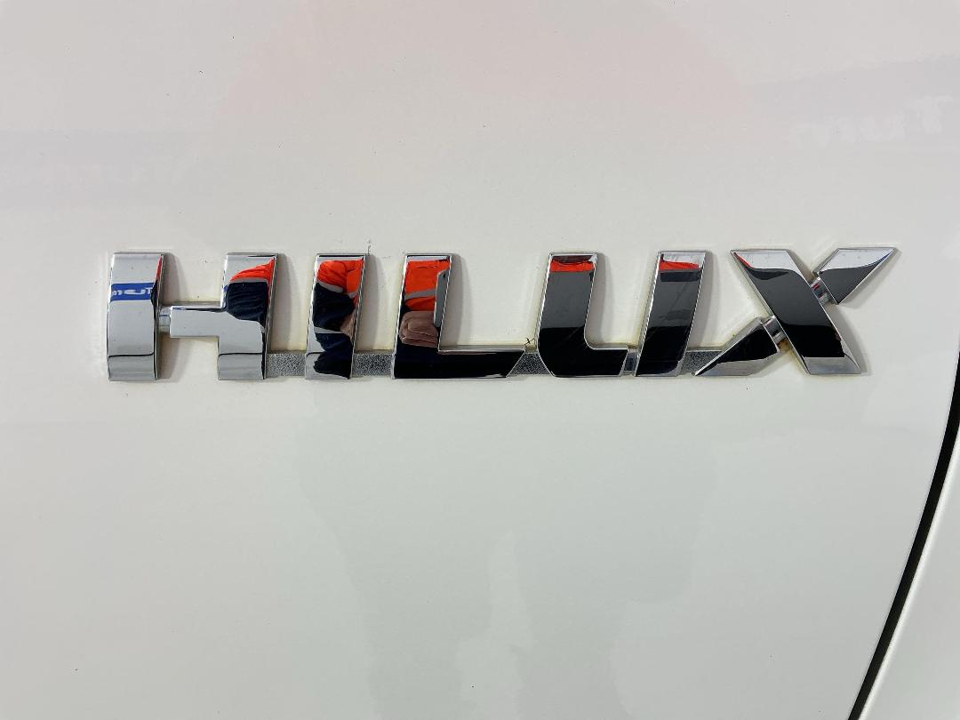 Photo '29' of Toyota Hilux