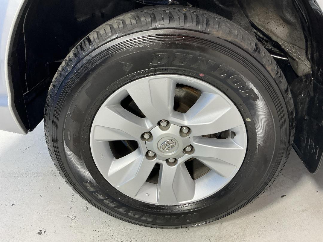 Photo '10' of Toyota Hilux