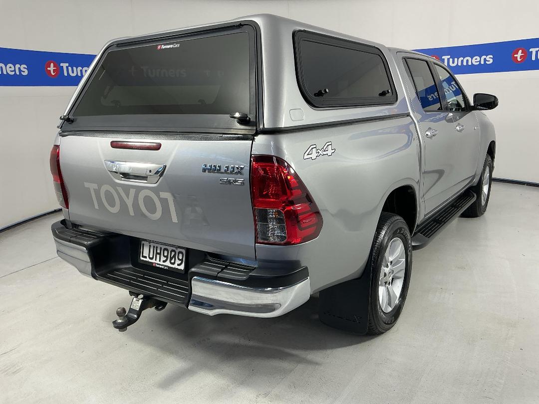 Photo '7' of Toyota Hilux