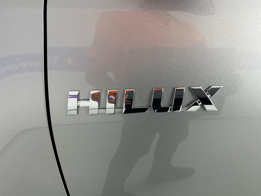 Photo '29' of Toyota Hilux