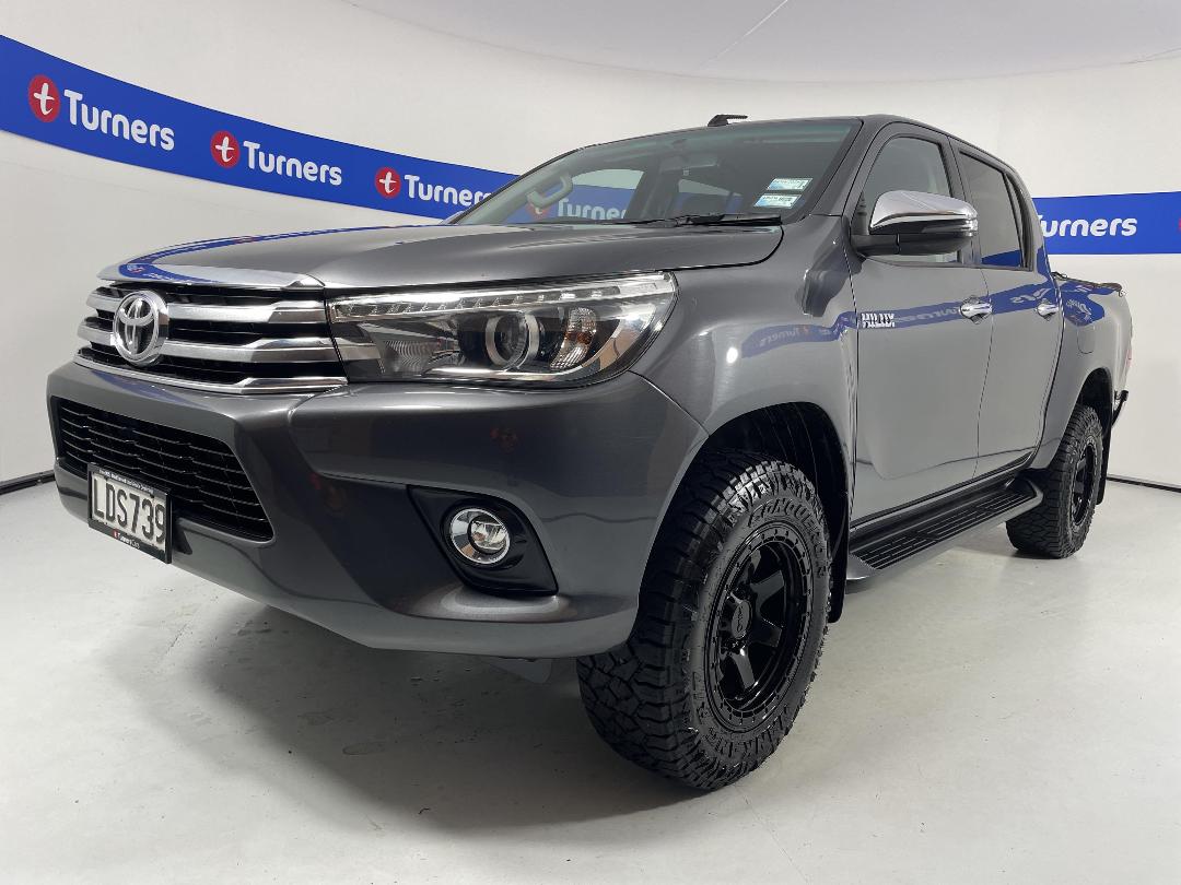 Photo '4' of Toyota Hilux