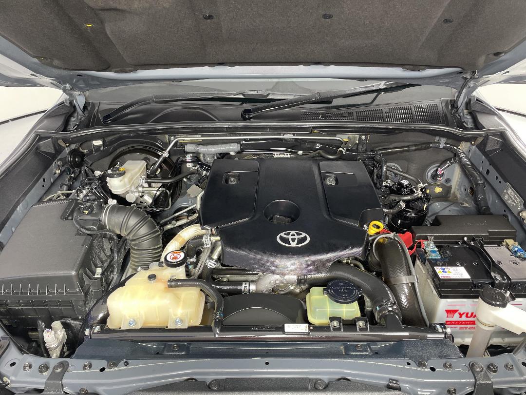 Photo '13' of Toyota Hilux