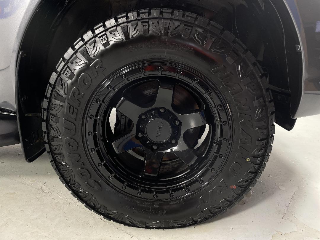 Photo '9' of Toyota Hilux