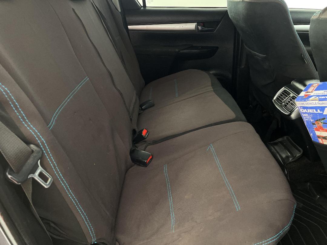 Photo '20' of Toyota Hilux