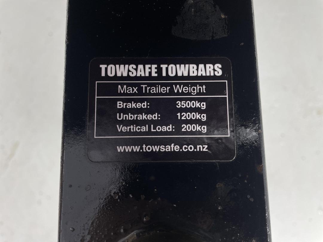 Photo '30' of Toyota Hilux