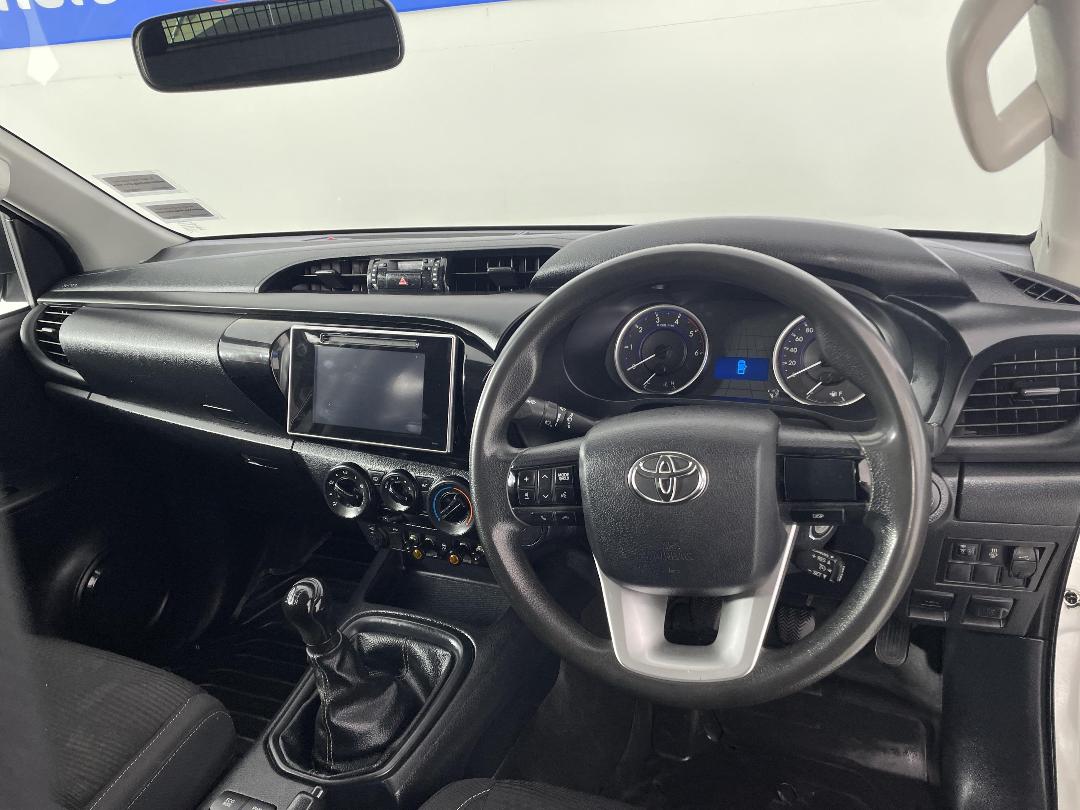 Photo '17' of Toyota Hilux