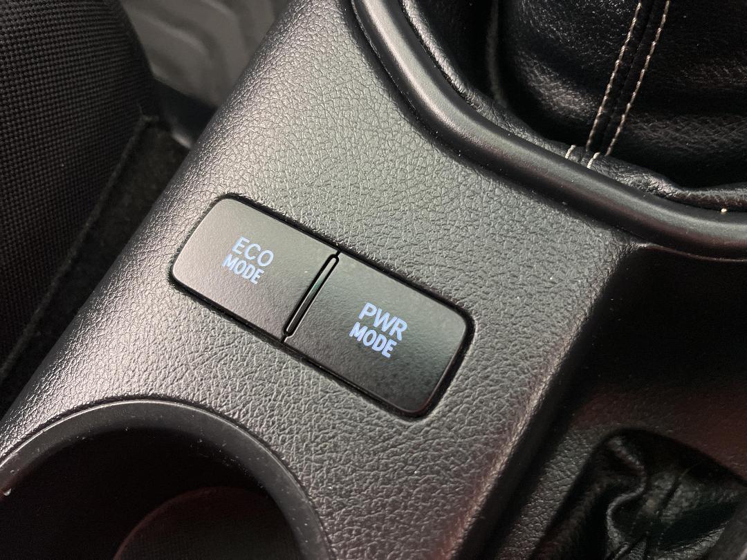 Photo '24' of Toyota Hilux