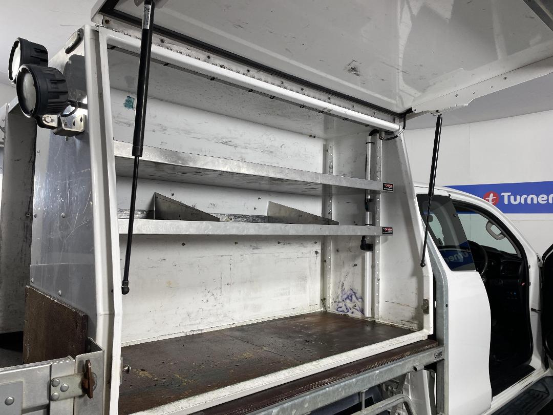 Photo '14' of Toyota Hilux