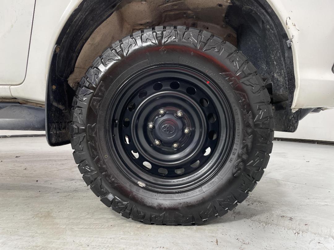 Photo '9' of Toyota Hilux Photo '9' of Toyota Hilux