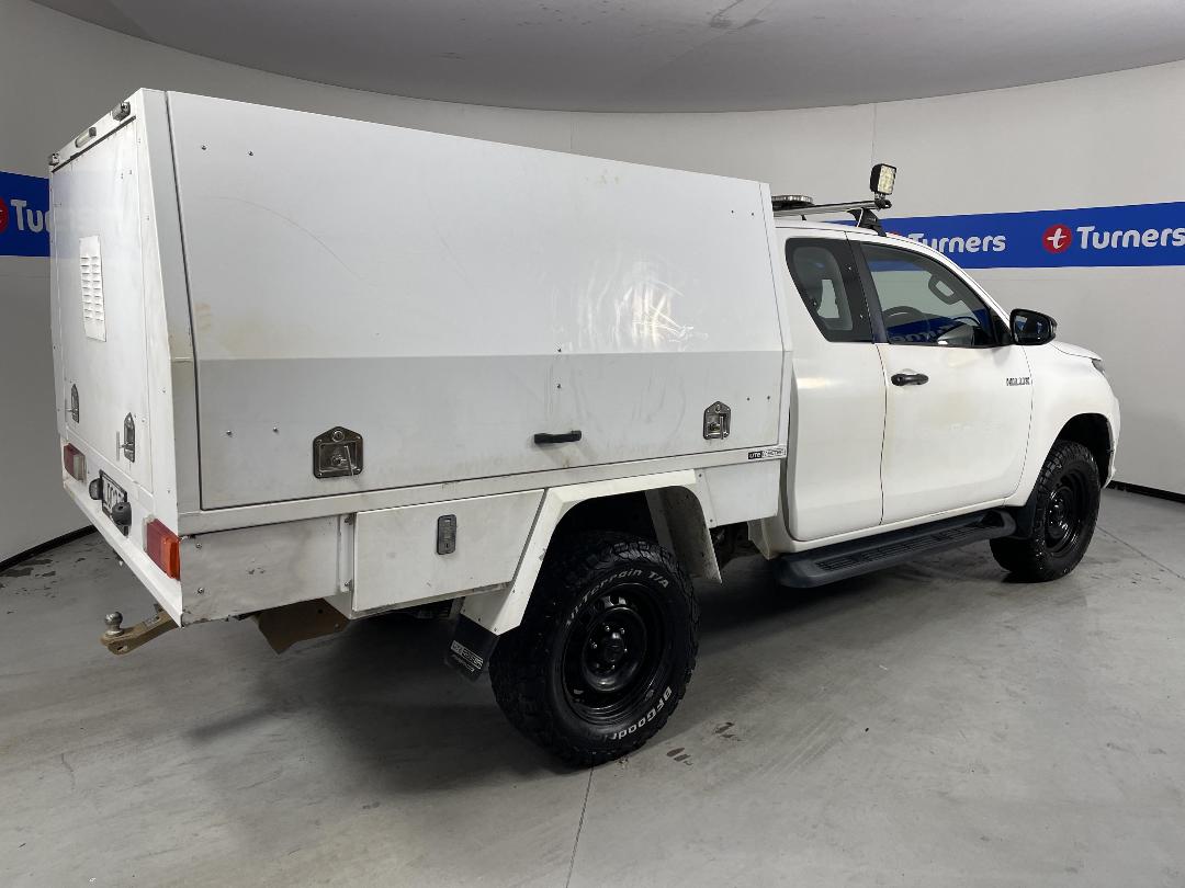 Photo '7' of Toyota Hilux Photo '7' of Toyota Hilux